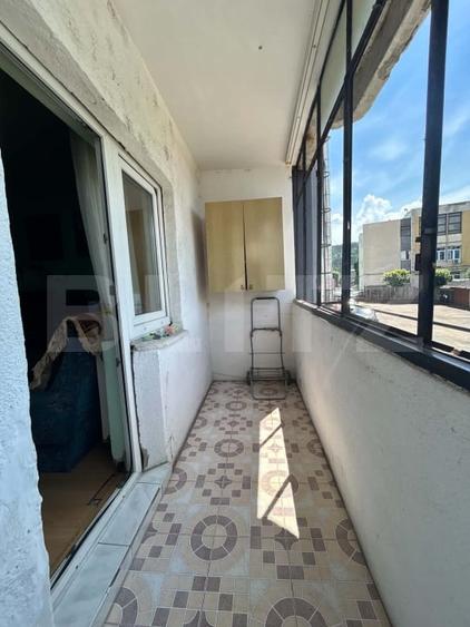 Apartament cu 4 camere decomandat, mobilat în Gherla