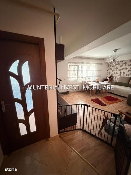 Apartament cu 2 camere decomandat în Craiovei