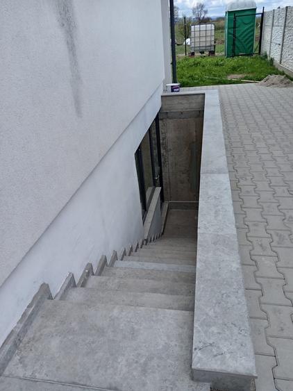 Casă individuală cu 3 camere cu Teren 120 Mp în Central
