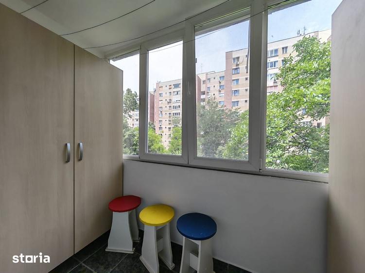 Apartament cu 3 camere semidecomandat în Drumul Taberei
