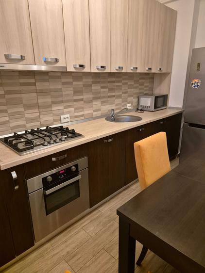 Apartament cu 2 camere decomandat în Decebal