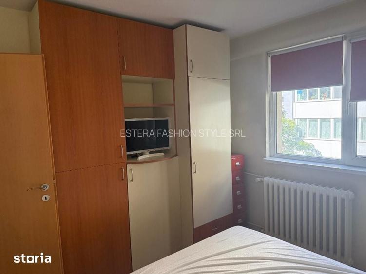 Apartament De Vanzare cu Doua Camere In Zona pia?a Victoriei