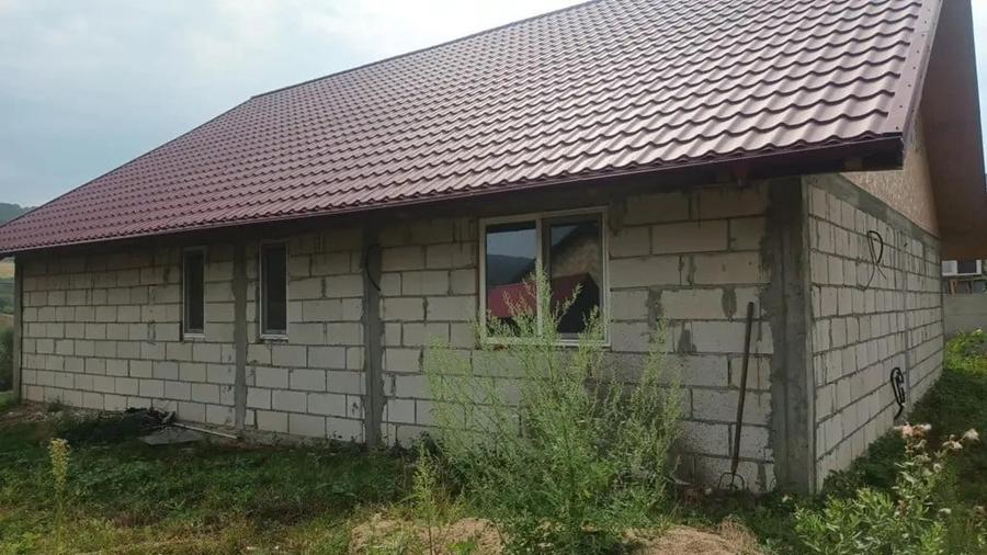 Casă cu 4 camere în Gherghești