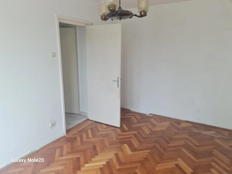 Apartament cu 2 camere semidecomandat în Cornișa
