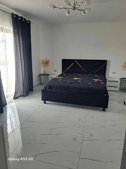 Casă cu 5 camere cu Teren 325 Mp în Parța