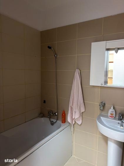 Apartament cu 2 camere decomandat în Vitan