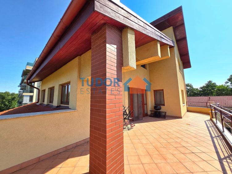 Apartament cu 3 camere în Iancu Nicolae