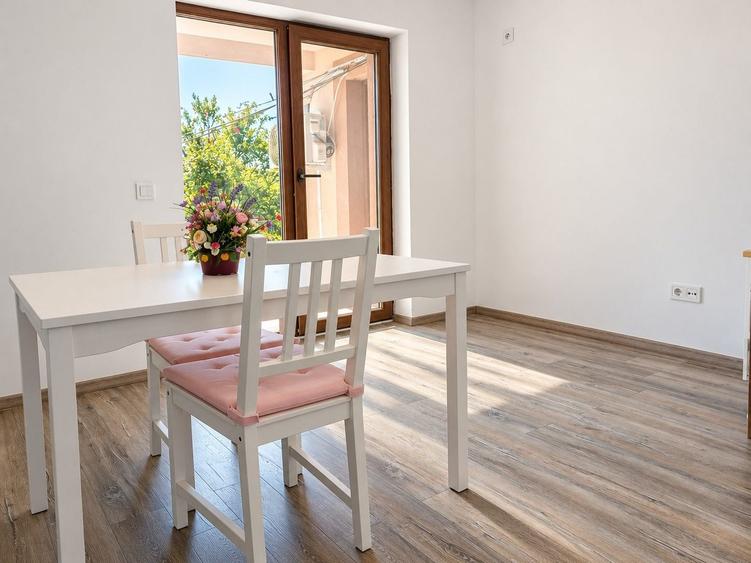 Apartament cu 2 camere decomandat în Străulești