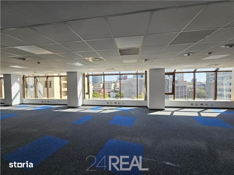 Spațiu comercial, de 821 mp, în Universitate