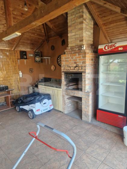 Casă cu 5 camere cu Teren 830 Mp în Central