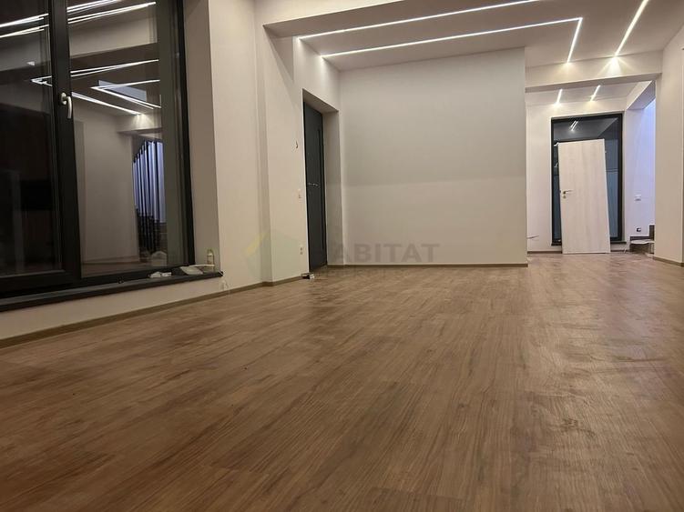 Casă individuală cu 4 camere cu Canalizare în Tunari