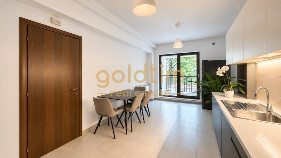 Apartament cu 4 camere decomandat, mobilat în Aviatorilor