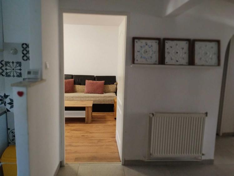 Apartament cu 3 camere decomandat în Central