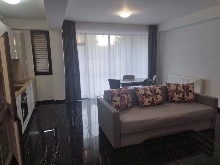 Apartament cu 2 camere decomandat în Ady Endre
