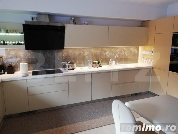 Casă cu 8 camere cu Teren 1545 Mp în Central
