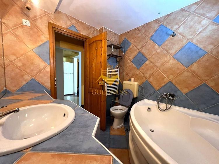 Apartament cu 3 camere semidecomandat, mobilat în Plopilor