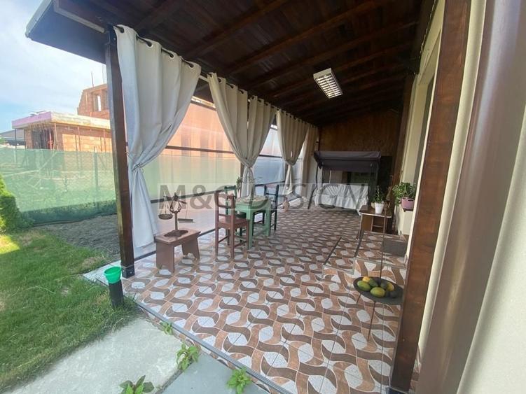 Duplex cu 3 camere cu Canalizare în Moșnița Veche