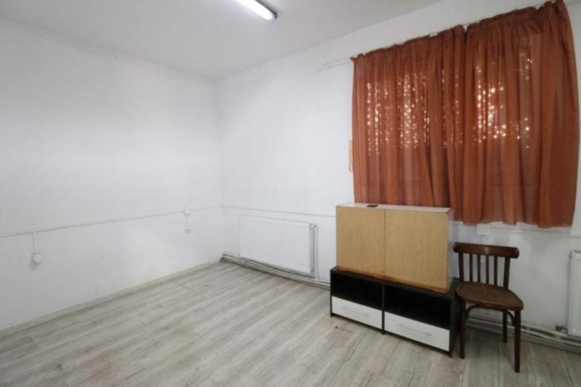 Spațiu comercial, de 140 mp, în Baba Novac