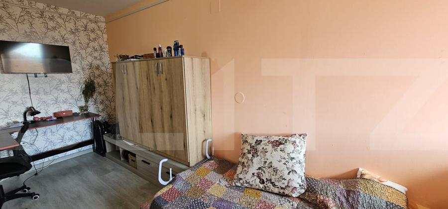 Casă individuală cu 7 camere cu Canalizare în Semicentral