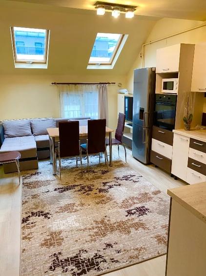 Apartament cu 3 camere decomandat, mobilat în Iris