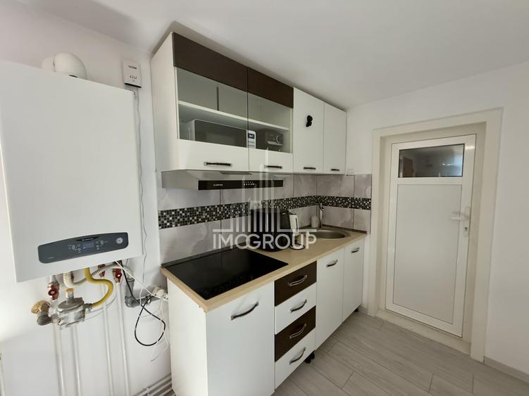 Apartament cu 3 camere semidecomandat, mobilat în Între Lacuri
