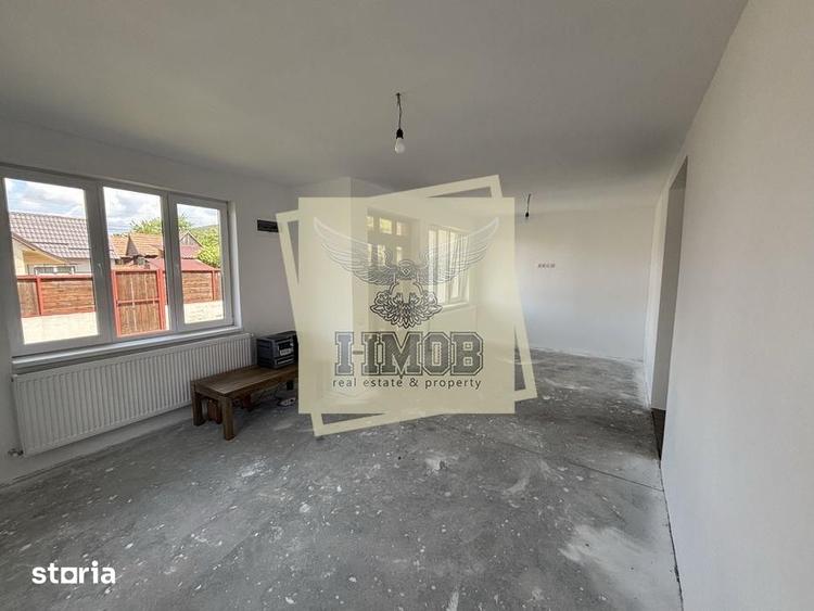 Casă cu 4 camere cu Teren 235 Mp în Gura Râului