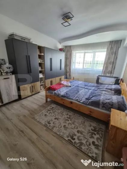 Apartament cu 3 camere decomandat în Burdujeni