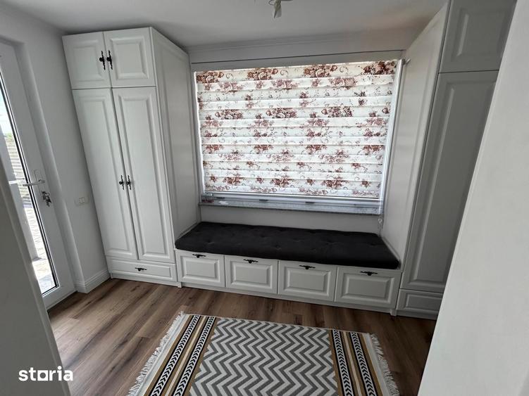 Casă cu 3 camere cu Teren 400 Mp în Mărăcineni