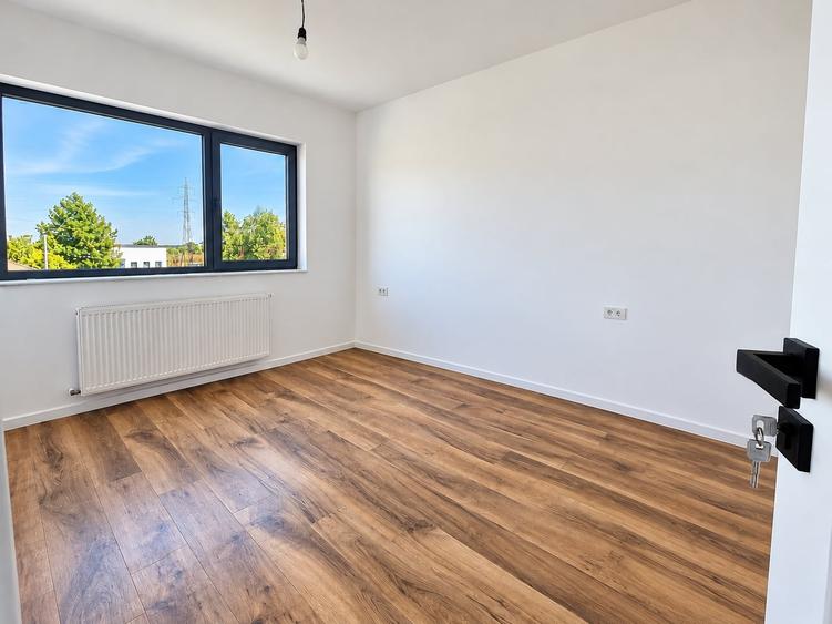 Casă individuală cu 4 camere cu Teren 420 Mp în Berceni