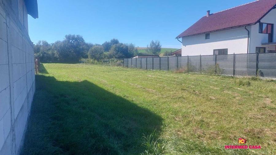 Teren de 1500 mp, în Daia