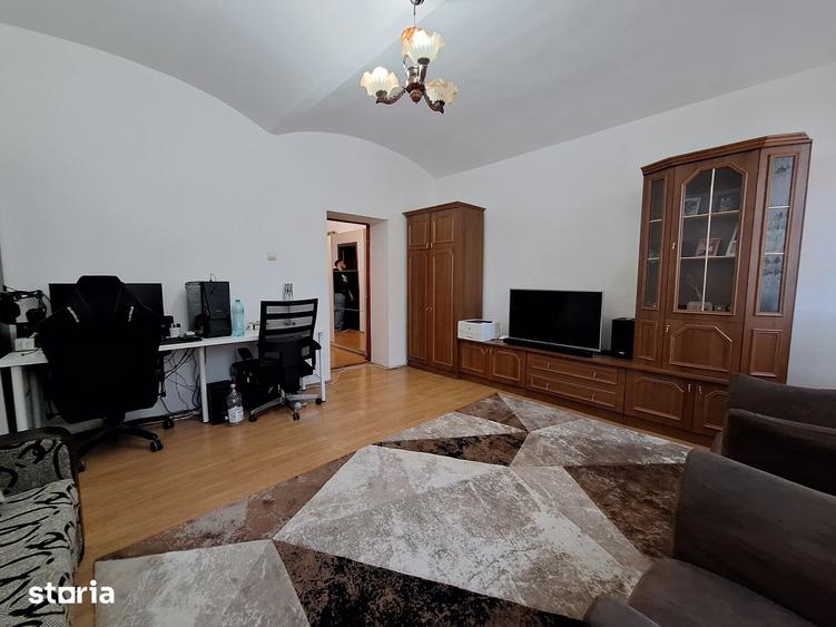 Apartament spatios cu 2 camere | cladire istorica | curte comuna | Ios - 8