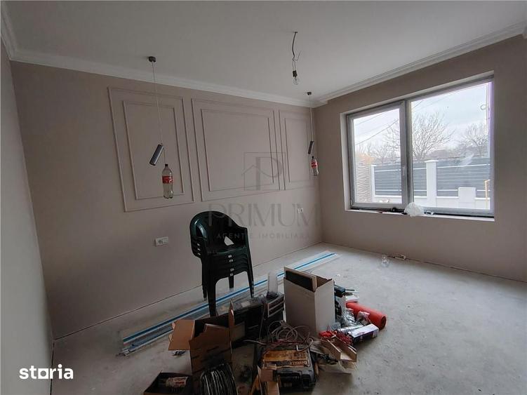 Casă cu 6 camere cu Teren 360 Mp în Ronaț
