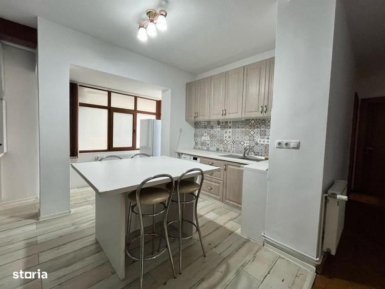 Apartament cu 3 camere în Ultracentral