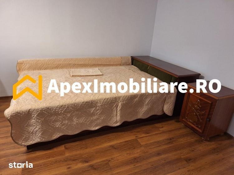Garsonieră decomandată în Tei
