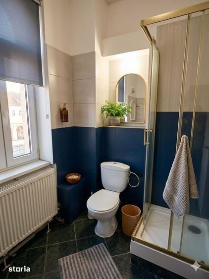 Apartament cu 8 camere în Central