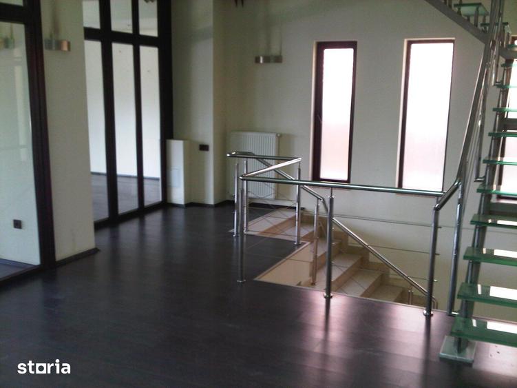 Apartament cu 4 camere în Domenii