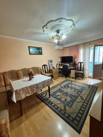 Apartament cu 2 camere decomandat, mobilat în Hotvon
