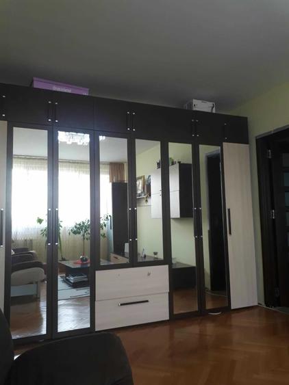 Apartament cu 2 camere semidecomandat în Baba Novac