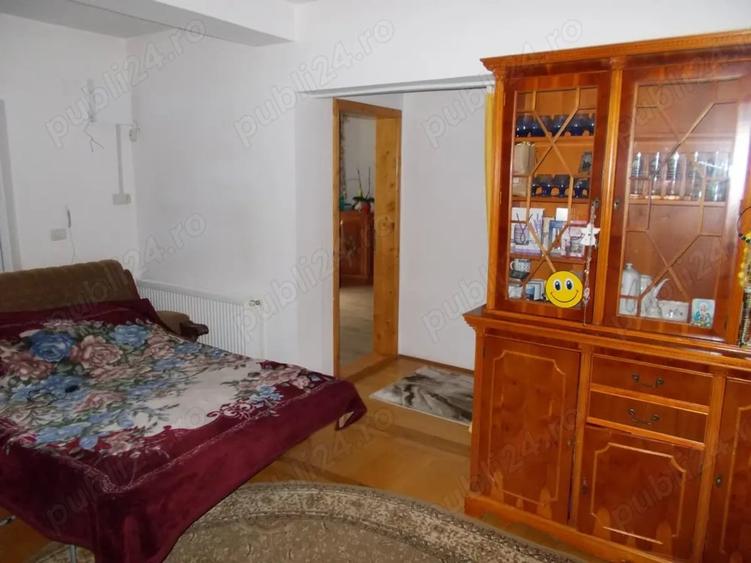 Casă cu 4 camere în Moșnița Veche