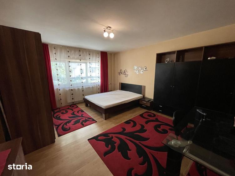 Garsonieră în Decebal — fotografia 3
