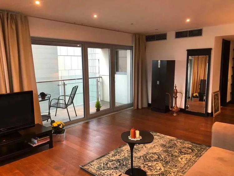 Apartament cu 2 camere decomandat, mobilat în Arcul de Triumf