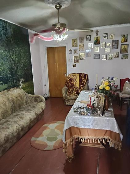 Apartament cu 3 camere decomandat în Pantelimon