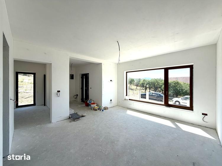 Casă cu 3 camere cu Teren 640 Mp în Central