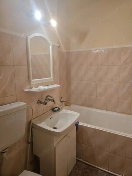 Apartament cu 2 camere semidecomandat în Independenței