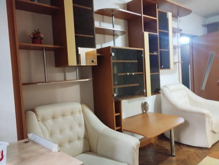 Apartament cu 2 camere semidecomandat în Popoveni