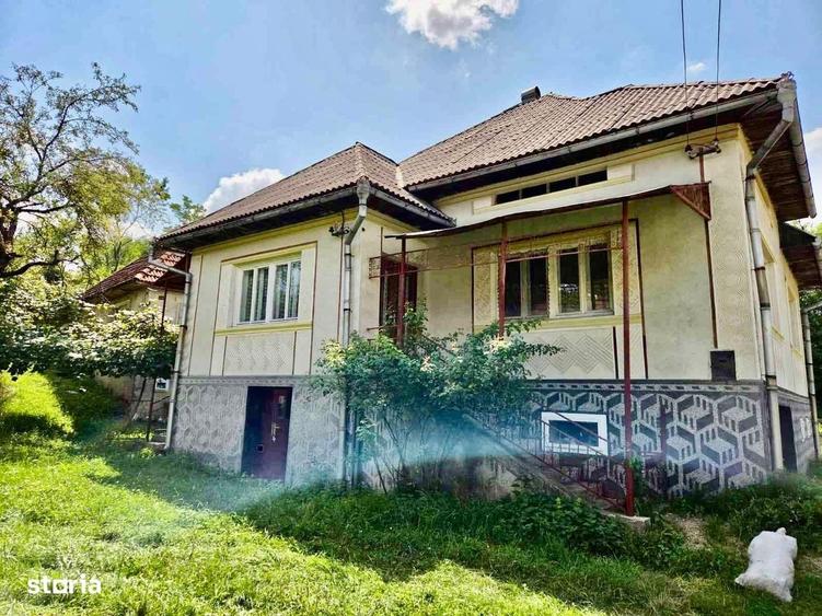 Casă cu 4 camere în Dănești