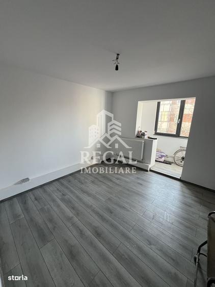 Apartament cu 2 camere decomandat în Rișca