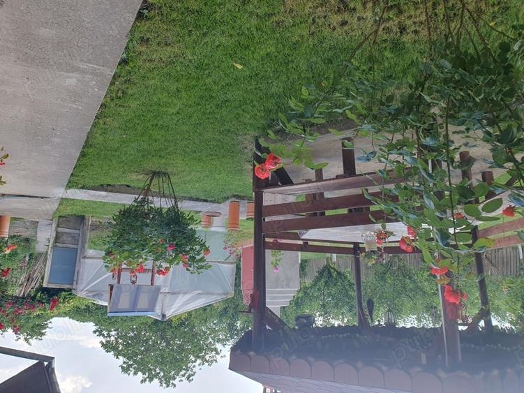 Casă cu 4 camere cu Teren 1250 Mp în Oltina