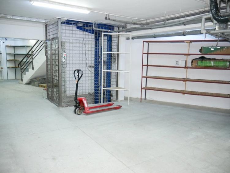 UNIRII, 105 MP PARTER + (95 MP SUBSOL),  MAGAZIN/SHOWROOM, COMISION 0% - 14