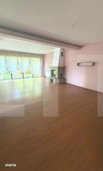 Casă cu 5 camere cu Teren 2248 Mp în Curtești